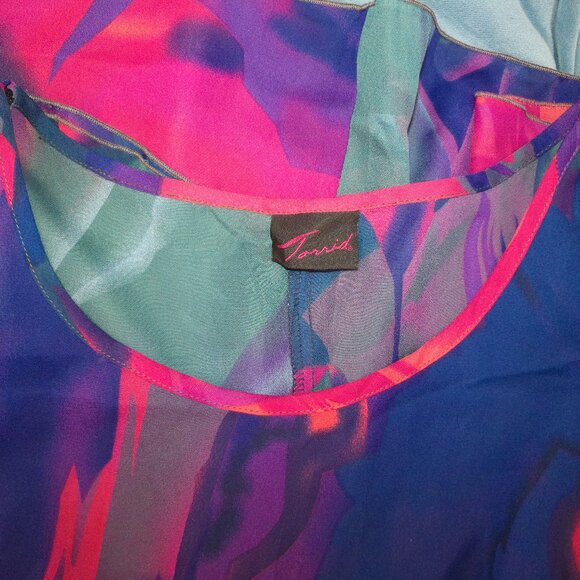 Torrid, Multi- color abstract Women's butterfly short sleeve blouse - Picture 9 of 9